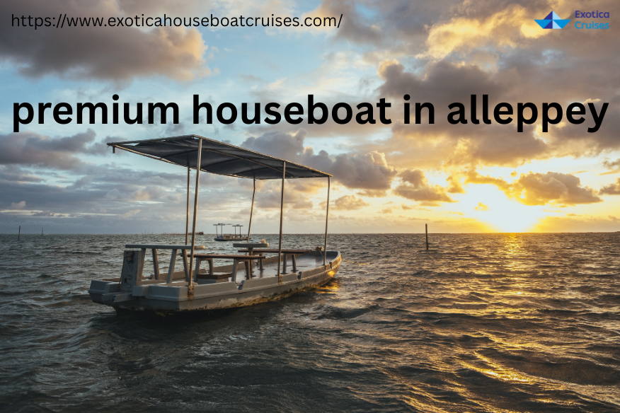 Kerala Luxury Houseboat: Where Backwater Beauty Meets Opulence